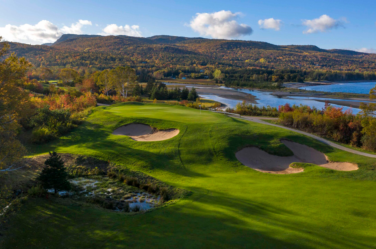 Highland Links , Ingonish, Nova Scotia Golf course information and